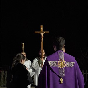 Misno slavlje i križni put za mlade u Župi Uzvišenja Svetog Križa u Dugom Selu